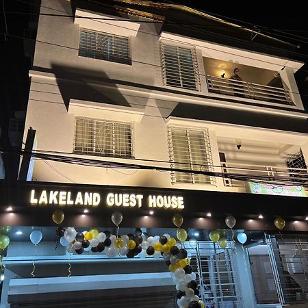 Lake Land Guest House โกลกาตา ภายนอก รูปภาพ