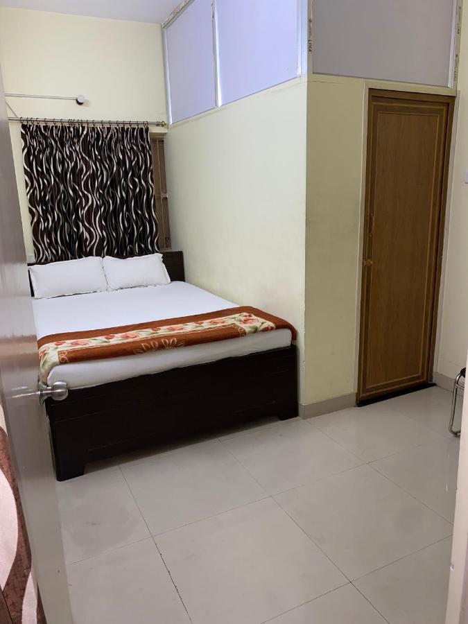 Lake Land Guest House โกลกาตา ภายนอก รูปภาพ